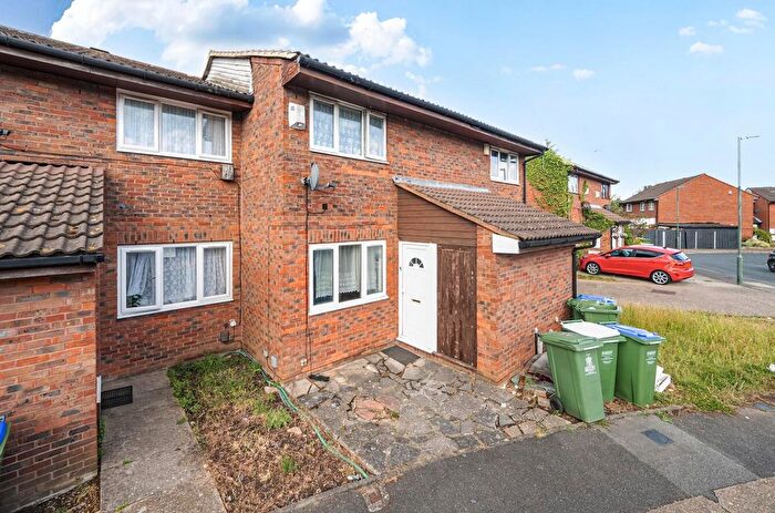 2 Bedroom Property For Sale In Surlingham Close, London, SE28
