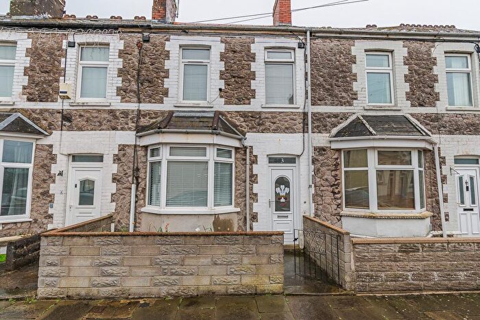 3 Bedroom Terraced House For Sale In Palmer Street, Barry, CF63