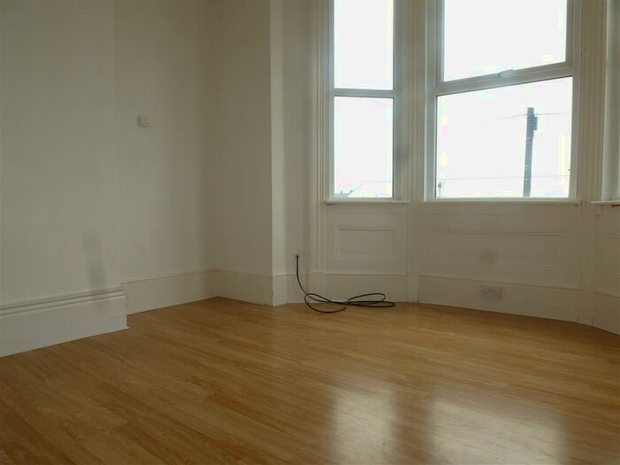 1 Bedroom Flat To Rent In Denmark Road, Lowestoft, NR32
