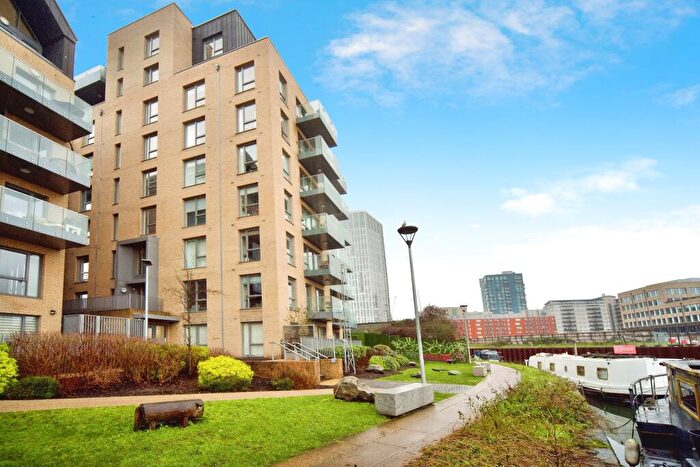 2 Bedroom Flat For Sale In Bramble Path, London, E3