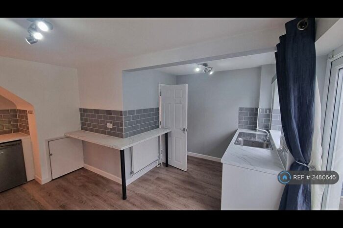 4 Bedroom Semi-Detached House To Rent In Spencer Drive, Lee-On-The-Solent, PO13