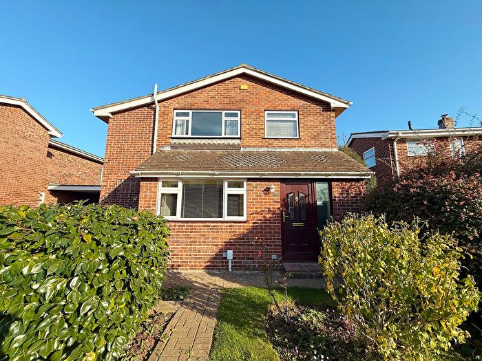 4 Bedroom Detached House To Rent In Darren Close, Stubbington, PO14
