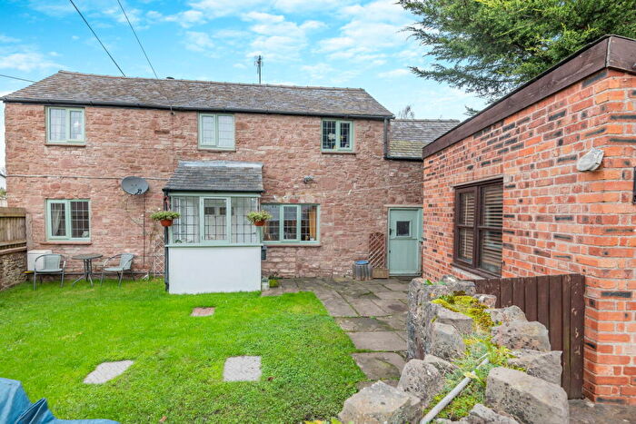 3 Bedroom Detached House For Sale In Ryeford, Ross-on-wye, HR9
