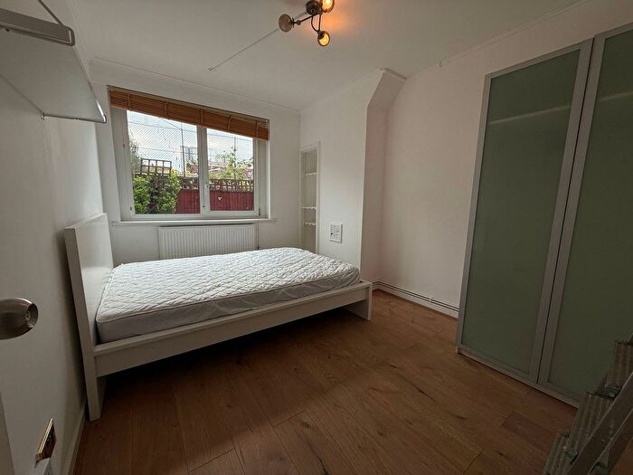 2 Bedroom Flat To Rent In Benworth Street, London, E3