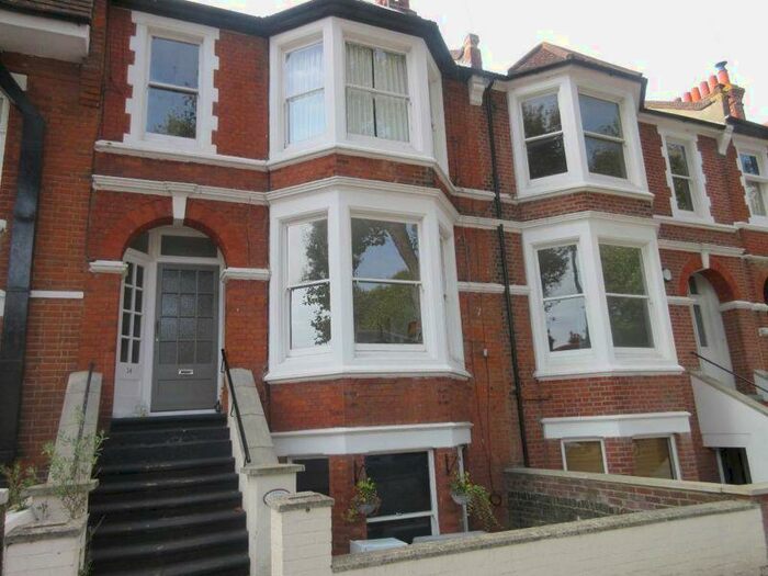 1 Bedroom Flat To Rent In Runwell Terrace, Southend-On-Sea, SS1