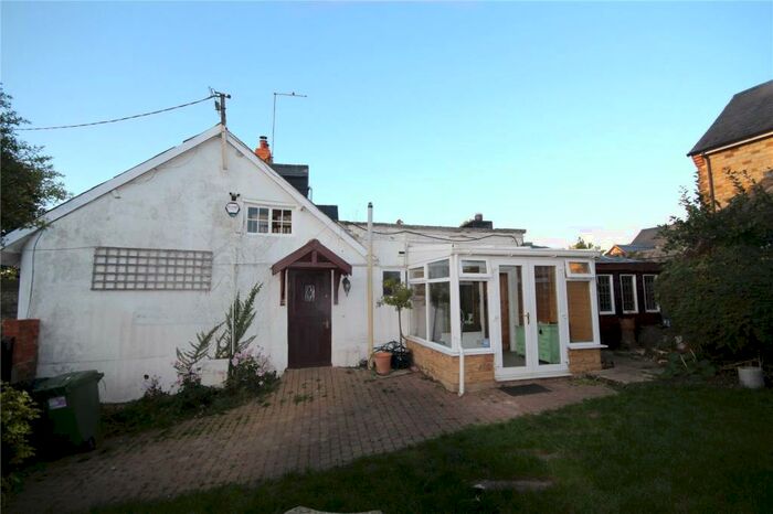 2 Bedroom End Of Terrace House To Rent In Stoke Road, Blisworth, Northamptonshire, NN7