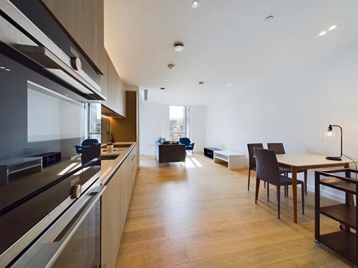 2 Bedroom Apartment For Sale In The Atlas Building, City Road, EW1V