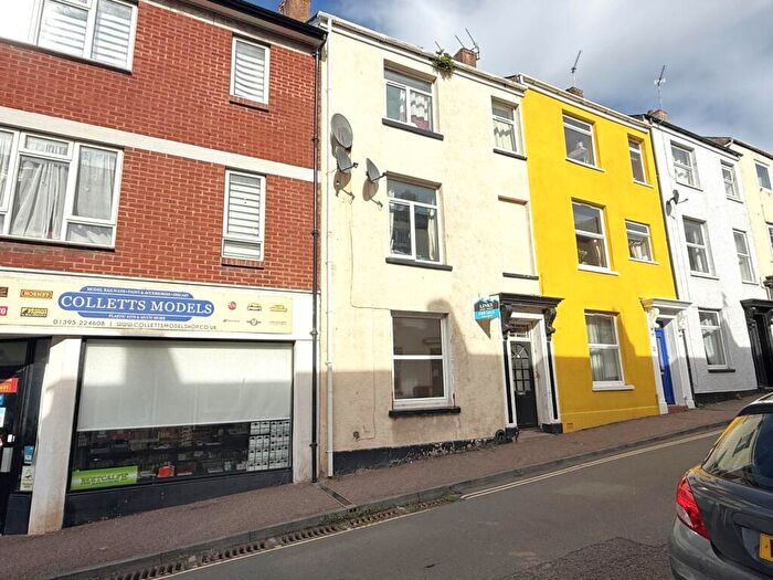 2 Bedroom Flat For Sale In Albion Street, Exmouth, EX8