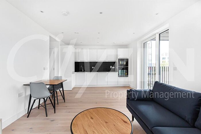 1 Bedroom Flat To Rent In Wayfare House, Escapade Place, London, E14