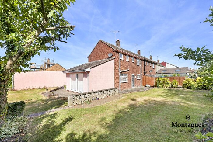 2 Bedroom House For Sale In Queens Road, North Weald, CM16