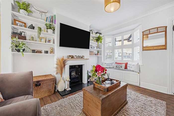 2 Bedroom End Of Terrace House For Sale In York Road, Henley-On-Thames, RG9