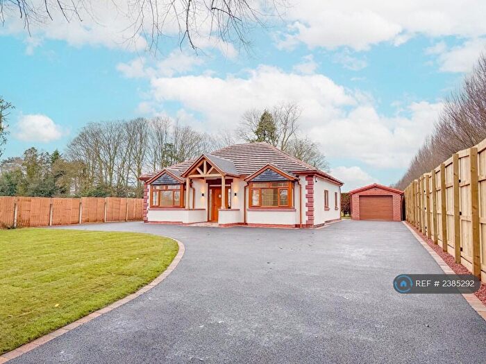 3 Bedroom Bungalow To Rent In Weston Lane, Shavington, Crewe, CW2