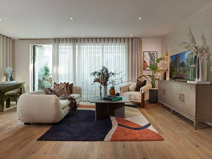 2 Bedroom Flat For Sale In The Green Quarter, Ealing, UB1