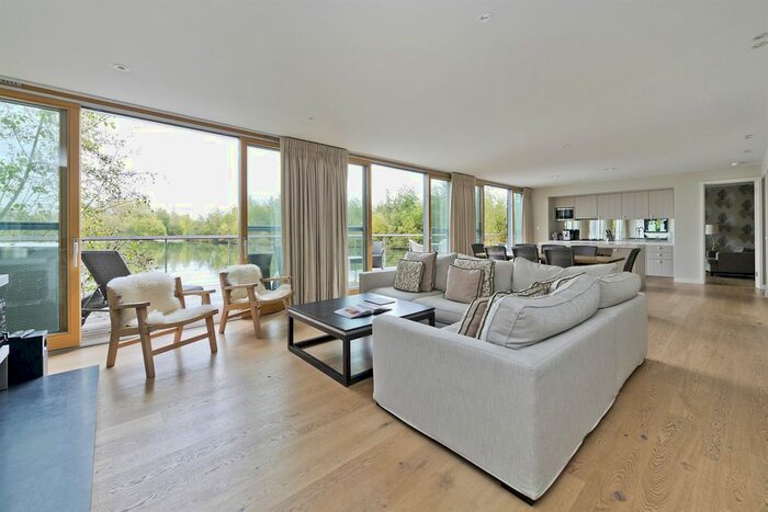 3 Bedroom Flat To Rent In Claydon Pike, Lechlade, GL7