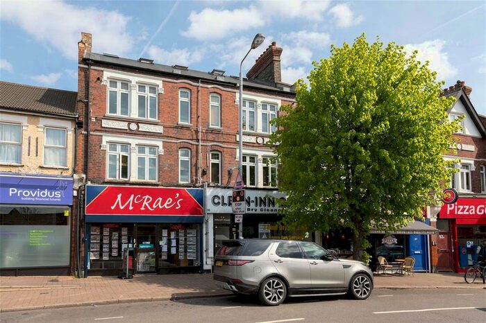 1 Bedroom Flat To Rent In The Avenue, Chingford, London, E4