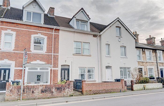 4 Bedroom Terraced House For Sale In Lansdown Road, Old Town, Swindon, Wiltshire, SN1