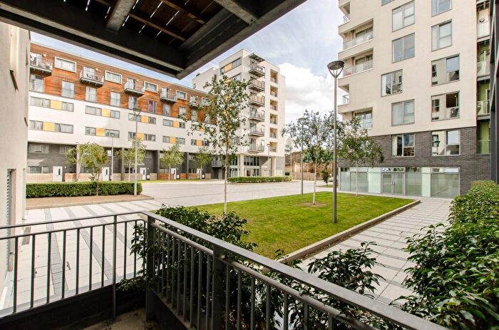 1 Bedroom Flat To Rent In Christian Street, Aldgate, London, E1