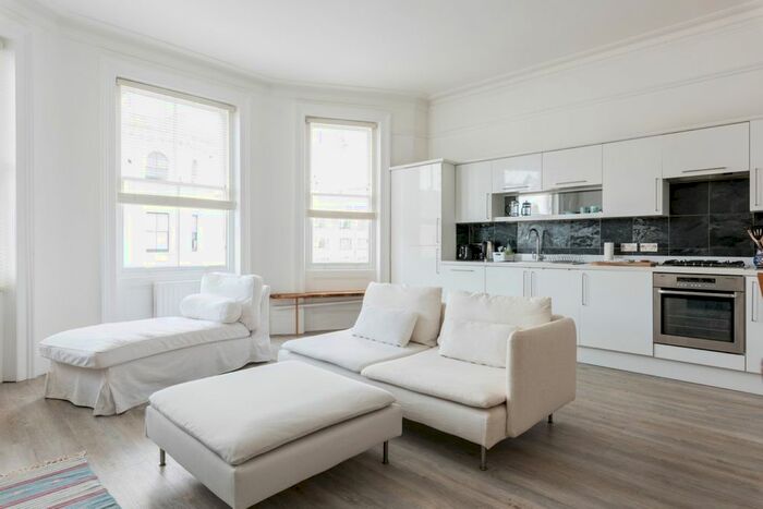 1 Bedroom Flat To Rent In Chesham Place, Brighton, BN2