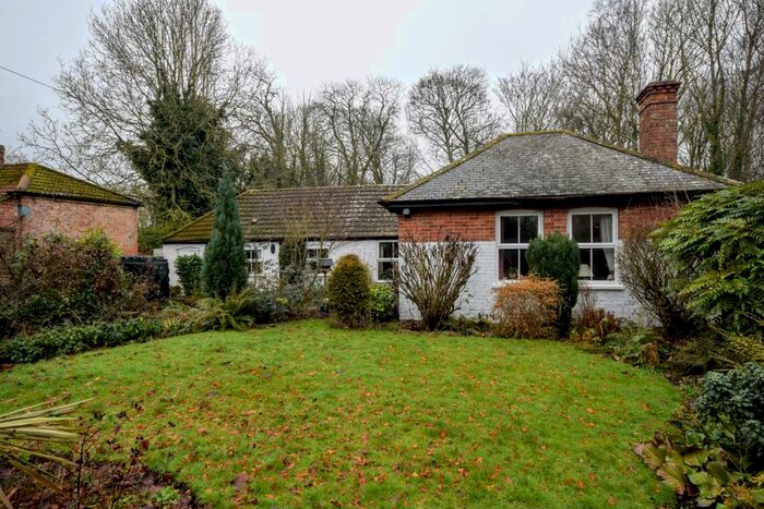 3 Bedroom Detached Bungalow For Sale In Main Road, Saltfleetby, LN11