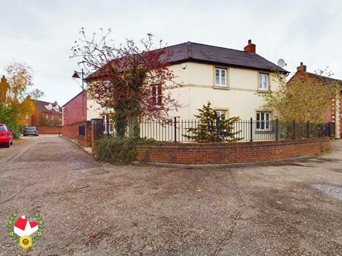 4 Bedroom Detached House To Rent In Ferndale Close, Longlevens, GL2