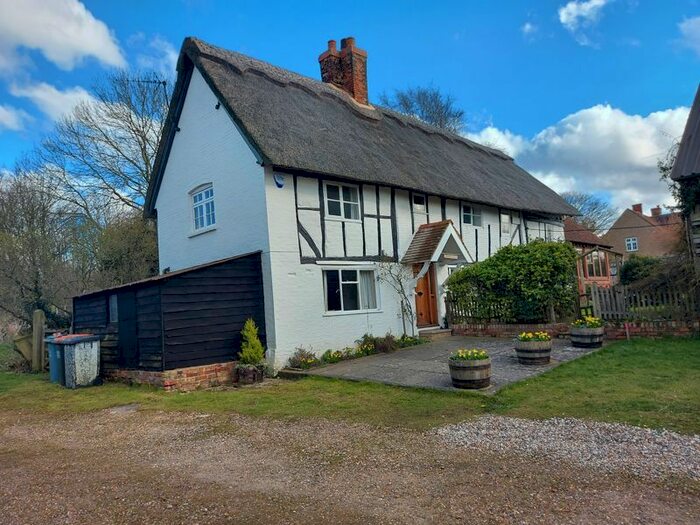 3 Bedroom Detached House To Rent In Red Cow Farm Cottage, Bedford Road, Bidwell, Houghton Regis, LU5