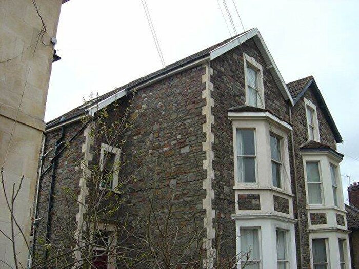 4 Bedroom Maisonette To Rent In Cromwell Road, Top Maisonette – Ref, BS6