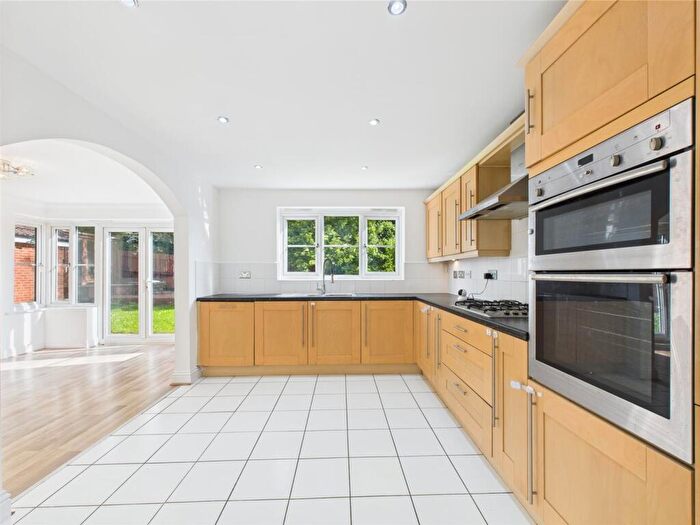 5 Bedroom Detached House To Rent In Beechwood Park Drive, Darley Park, Derby, DE22