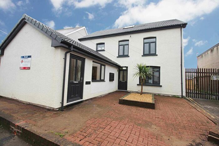 Studio To Rent In Studio B Gwynfa House, CF38