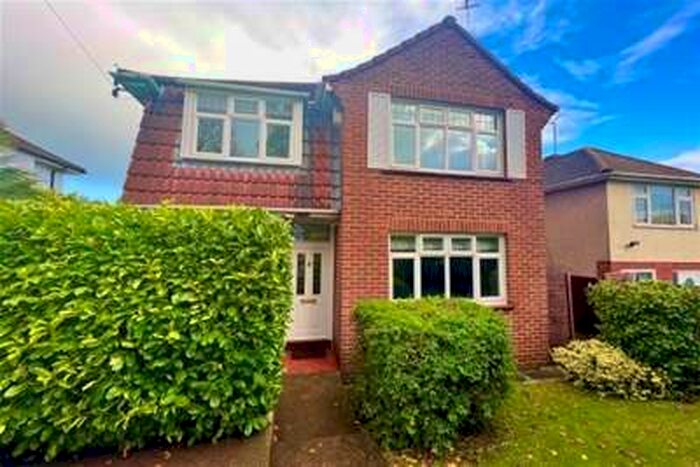 4 Bedroom House To Rent In Mangotsfield Road, Mangotsfield, BS16