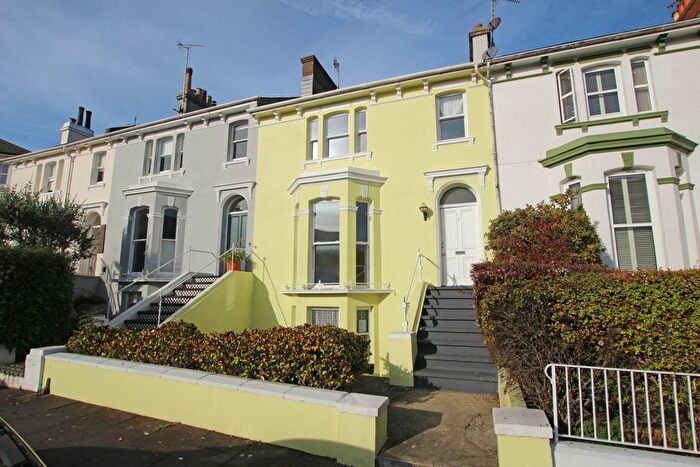 6 Bedroom Town House For Sale In West Terrace, Eastbourne, BN21