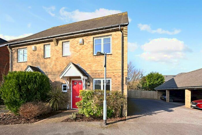 3 Bedroom House To Rent In Holmdale, Eastergate, PO20