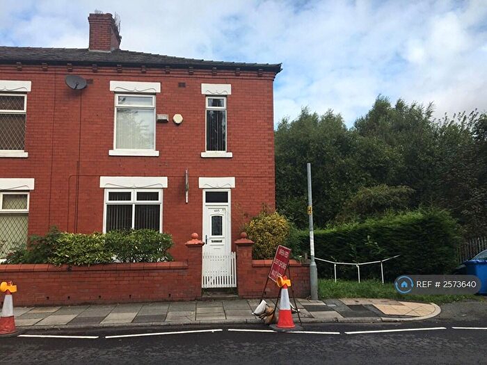 3 Bedroom End Of Terrace House To Rent In Oldham Road, Middleton, Manchester, M24