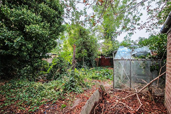 2 Bedroom Semi-Detached House For Sale In Cardington Road, Bedford, Bedfordshire, MK42