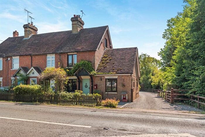 3 Bedroom House For Sale In Headcorn Road, Sutton Valence, Maidstone, ME17