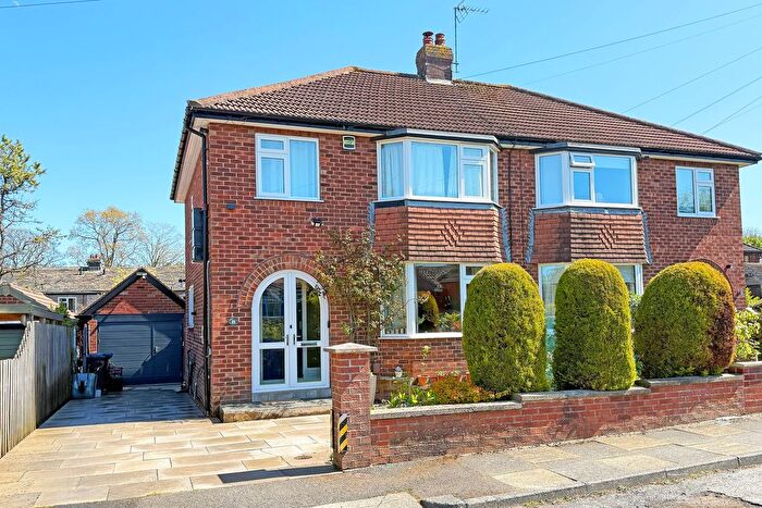 3 Bedroom Semi-Detached House For Sale In Pannal Ash Close, Harrogate, HG2