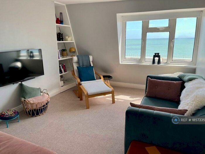 1 Bedroom Flat To Rent In Prince Of Wales Terrace, Deal, CT14