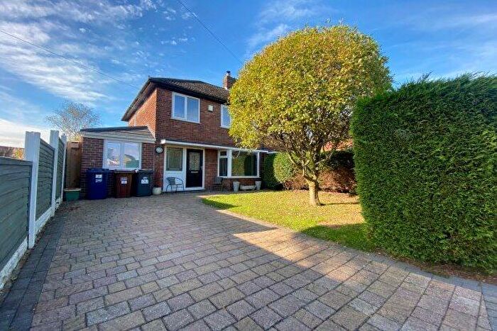 3 Bedroom Property To Rent In Kentmere Avenue, Preston, PR5