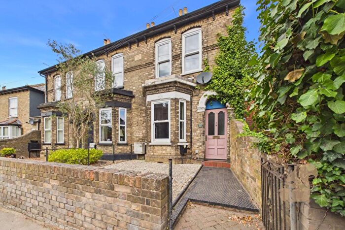 2 Bedroom End Of Terrace House For Sale In Gainsborough Road, Sudbury, CO10