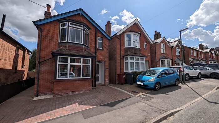 3 Bedroom Detached House For Sale In New Road, Camelsdale, Surrey, GU27
