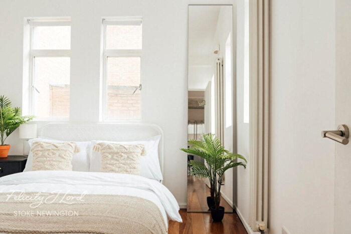 1 Bedroom Apartment To Rent In Stoke Newington High Street, London, N16