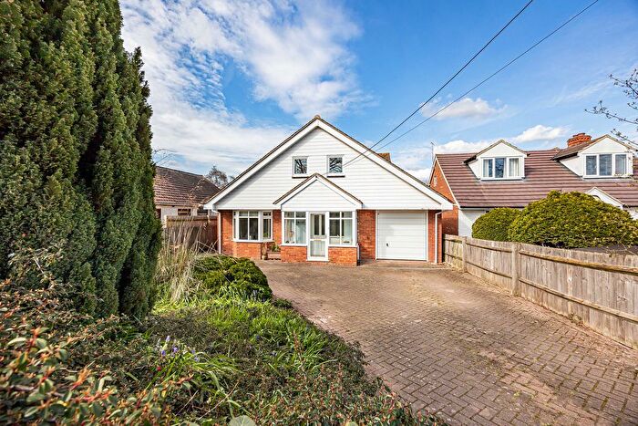 4 Bedroom Detached House For Sale In Milton Road, Sutton Courtenay, OX14