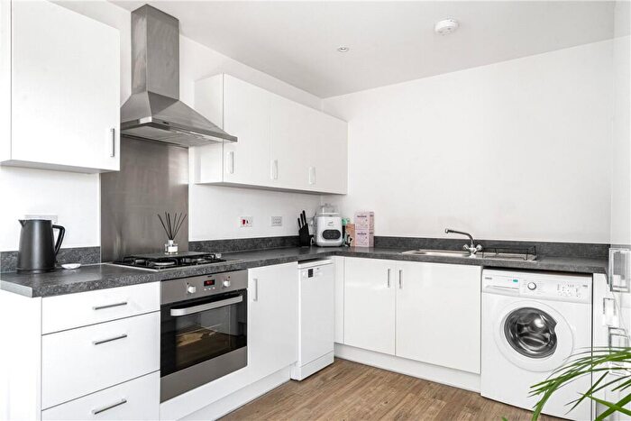 2 Bedroom Apartment To Rent In Thenford Way, Banbury, Oxfordshire, OX16