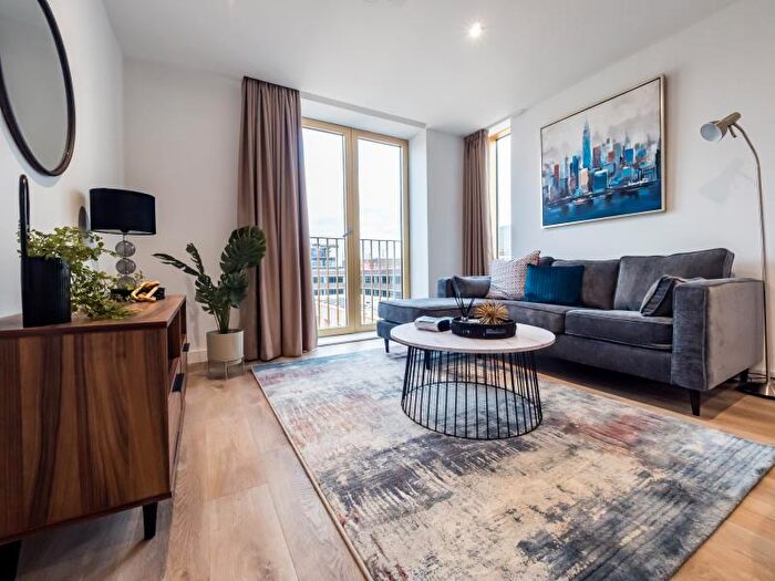 1 Bedroom Apartment To Rent In Flat :: The Quarters, M1