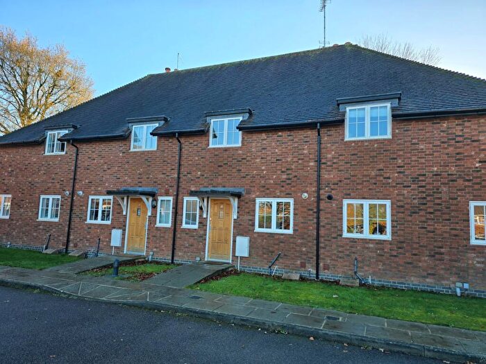 3 Bedroom Terraced House To Rent In Digswell Rise, Welwyn Garden City, AL8