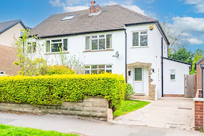 3 Bedroom Semi-Detached House For Sale In New Adel Lane, Leeds, LS16