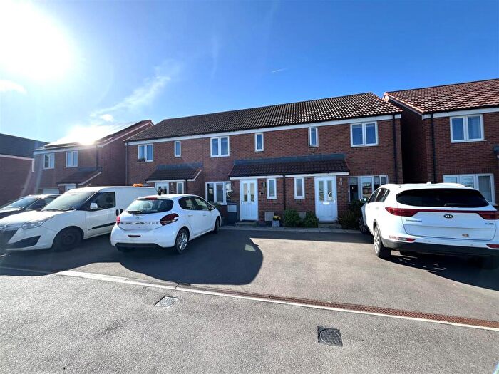 3 Bedroom Terraced House For Sale In Sentinel Street, Grove, Wantage, OX12