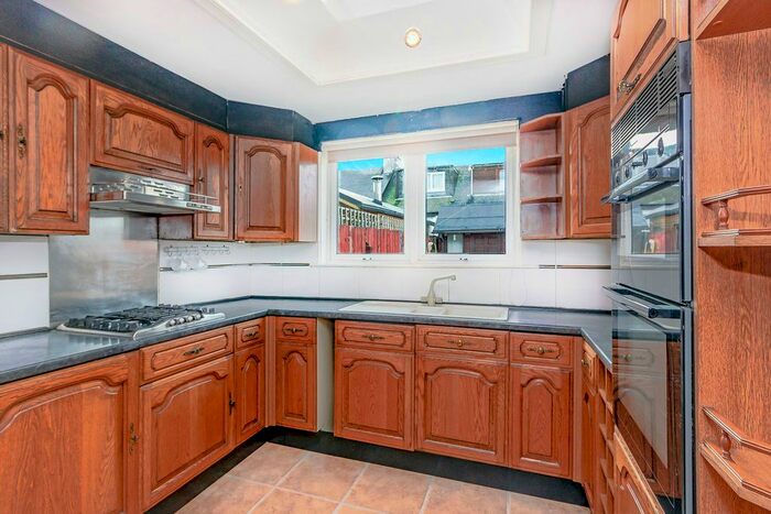 3 Bedroom Terraced House For Sale In Viewfield Road, West Calder, EH55