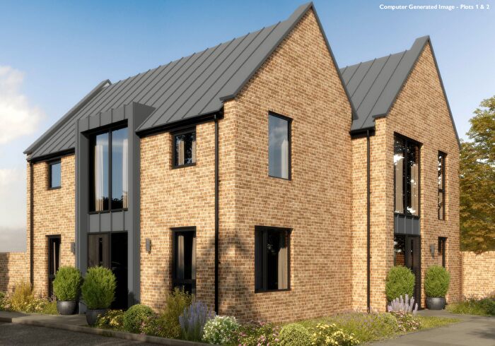 3 Bedroom Semi-Detached House For Sale In Turnbull Close, Canada Lane, SN7