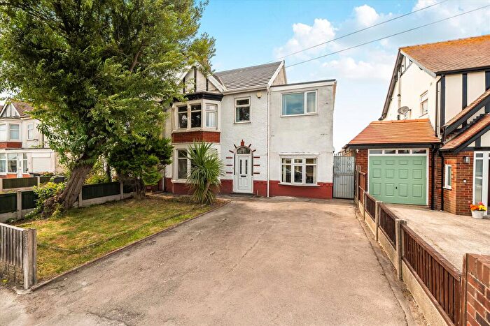 5 Bedroom Semi Detached House For Sale In Broadway, Thornton Cleveleys, FY5
