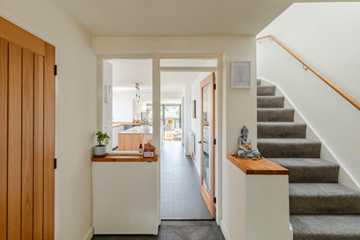 5 Bedroom House For Sale In Insley Crescent, Broadstone, BH18 - Photo 7